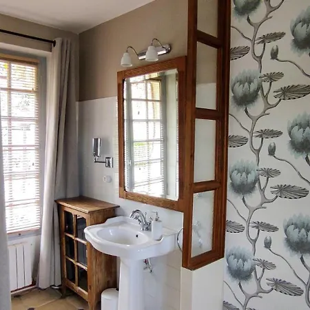 La Source Bed & Breakfast 4*