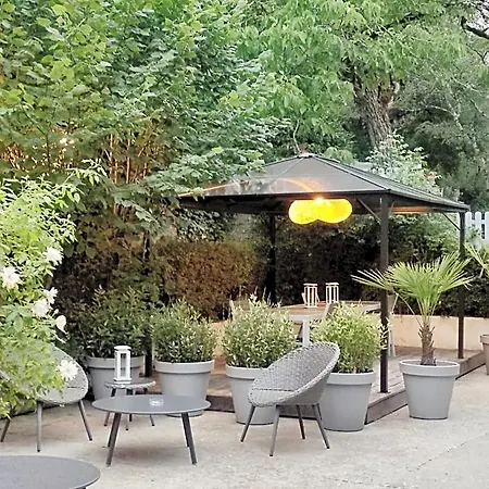 Bed and Breakfast La Source 4*