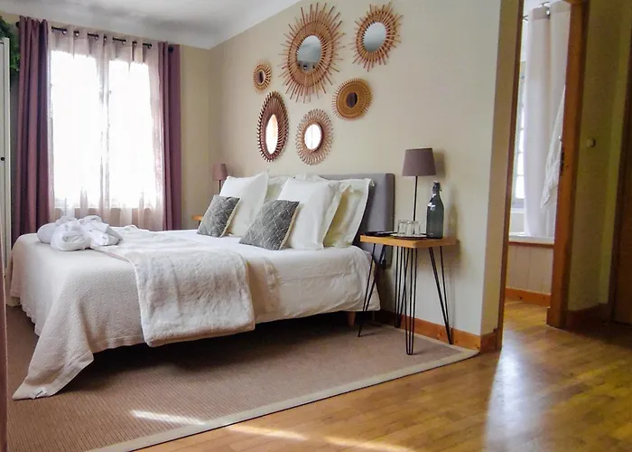 Couette-café La Source Saint-Cybranet